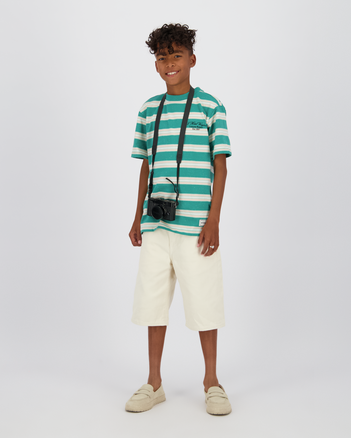 Relaxed Short Christian white