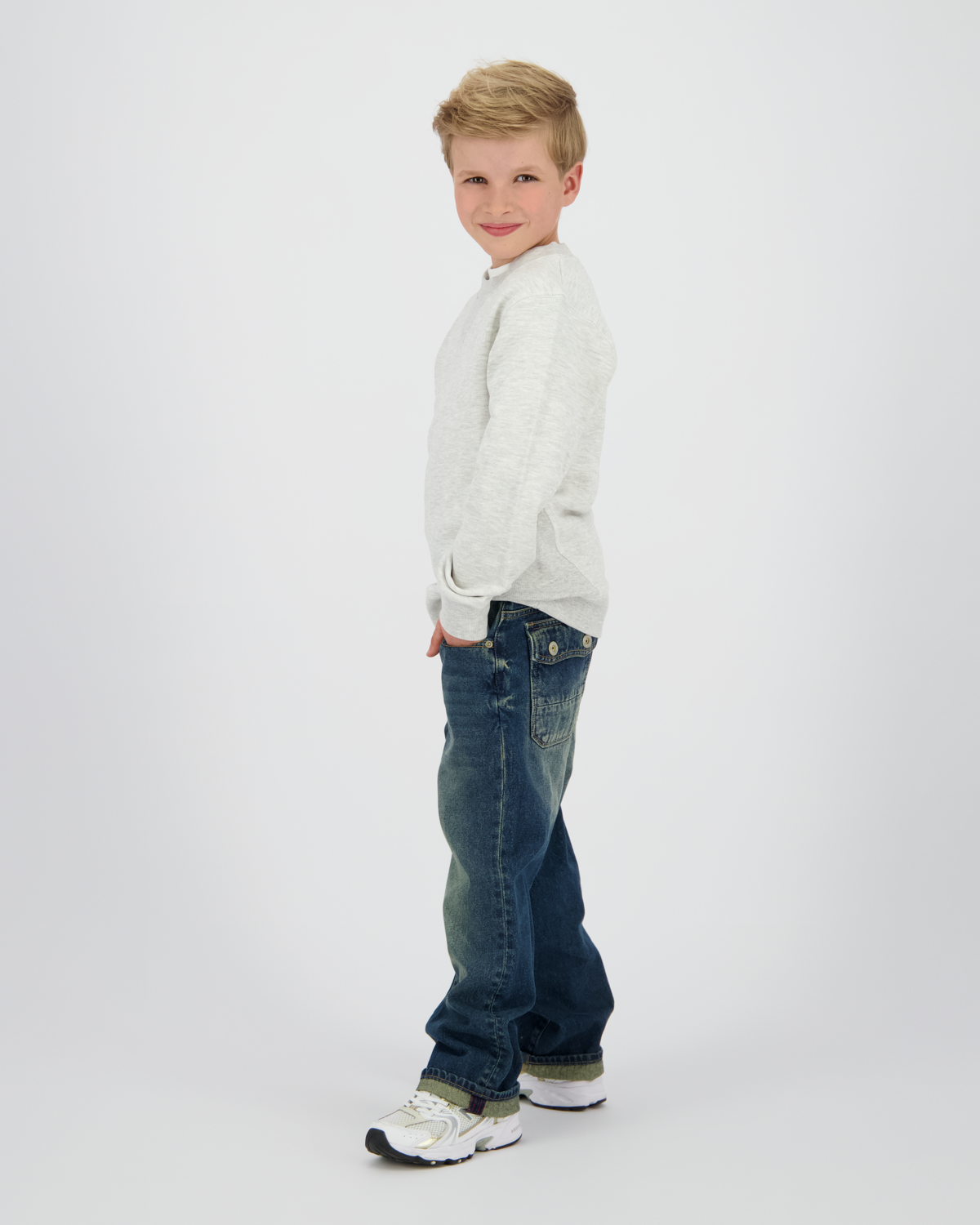 Sweater Icon-crewneck