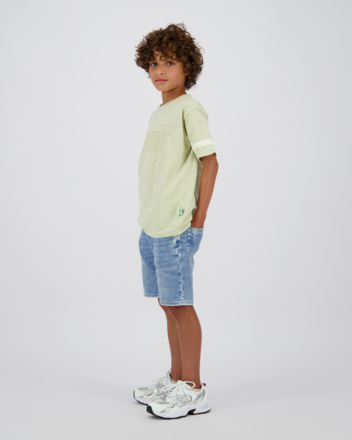 Short Cesare