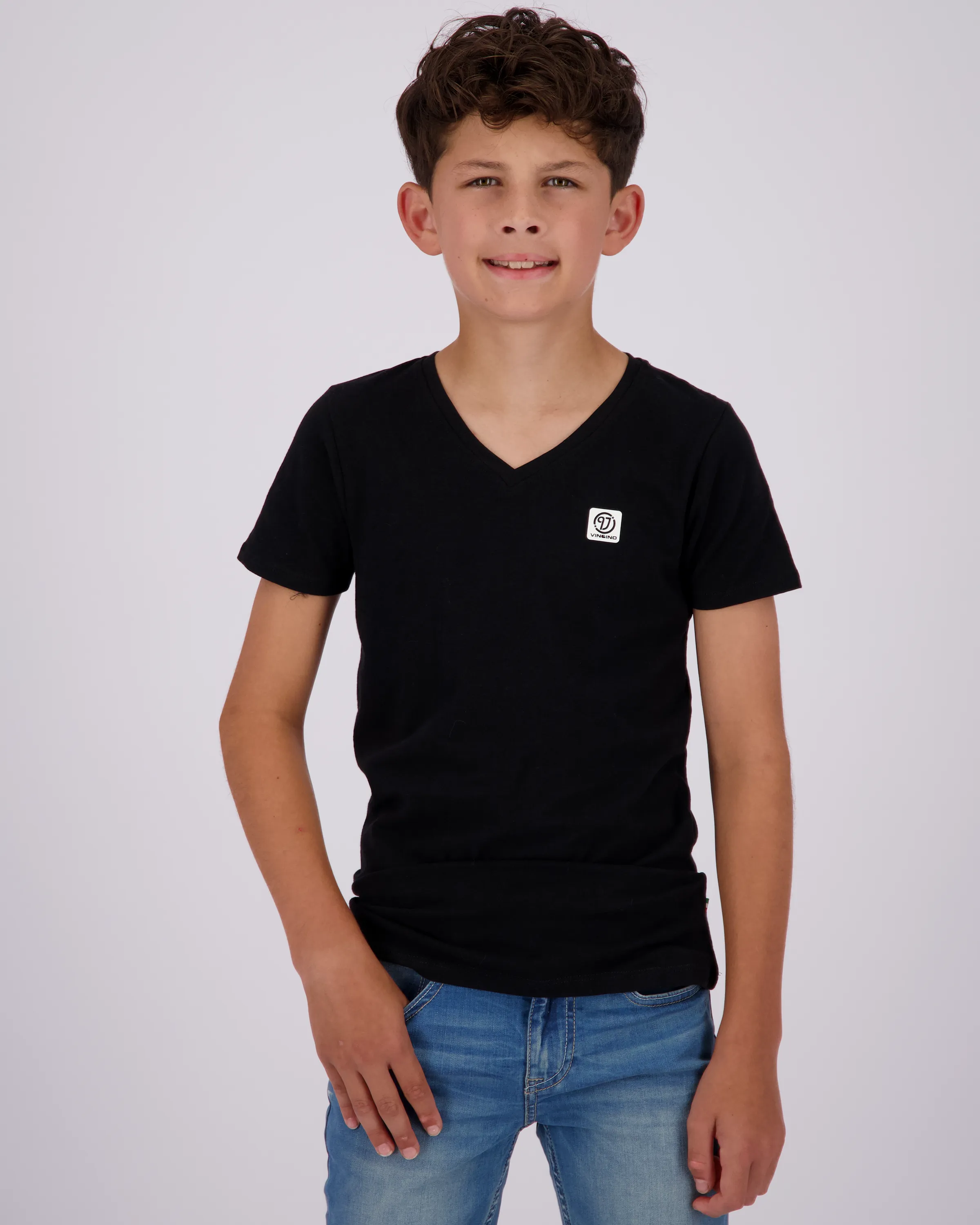 Boys B Basic v-neck T-shirt | Black