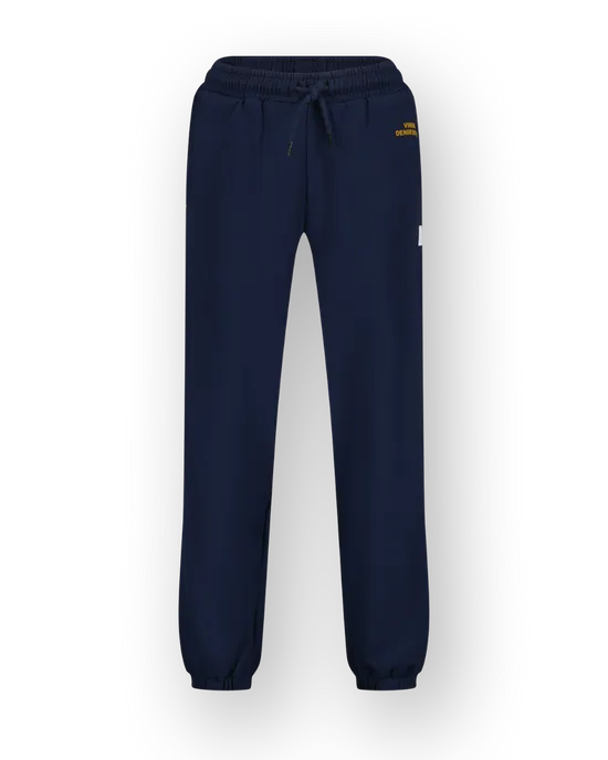 Skinny Pants Slam